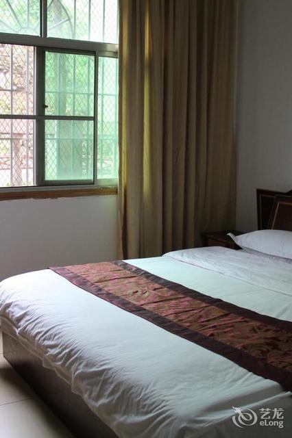 重庆市北碚区金刀峡上峡口(停车场前50米)分类:酒店;宾馆酒店;住宿