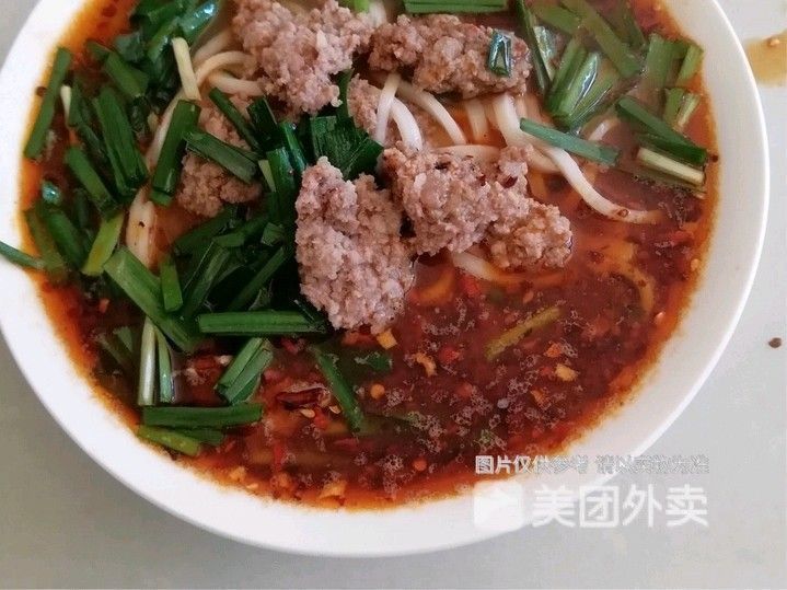 小鍋鮮肉粗米線圖片