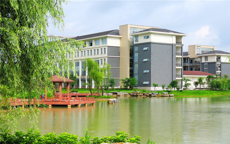 桂林医学院(乐群校区)