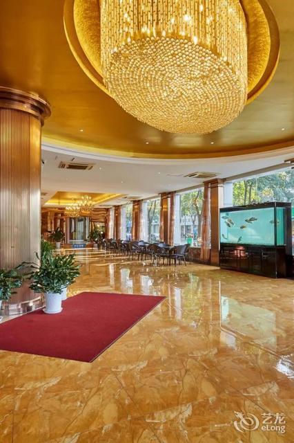 oyo临安金辉大酒店(临水路店)