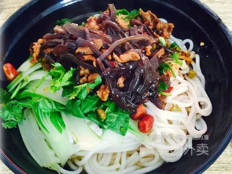 木耳肉丝粉图片
