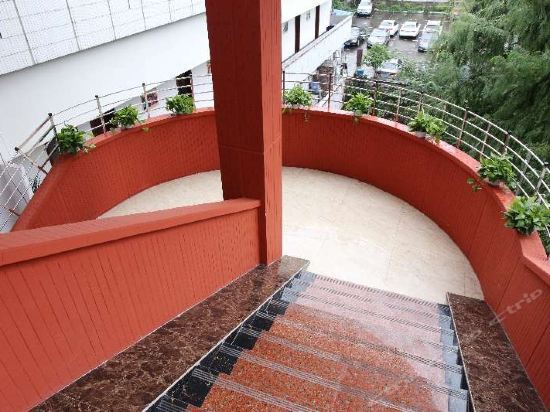 重庆市 住宿服务 酒店 > 齐天乐宾馆