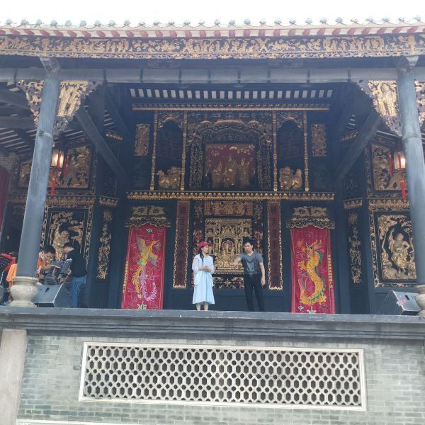 wnyyy:万福台是佛山祖庙中的一个舞台,典型的岭南风格的建筑,非常华丽