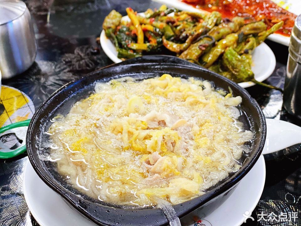 酸菜砂锅图片