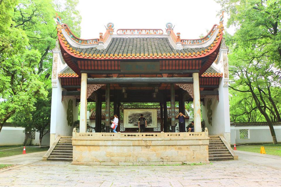 赫曦台地址(位置,怎么去,怎么走,在哪,在哪里,在哪儿):长沙市岳麓区
