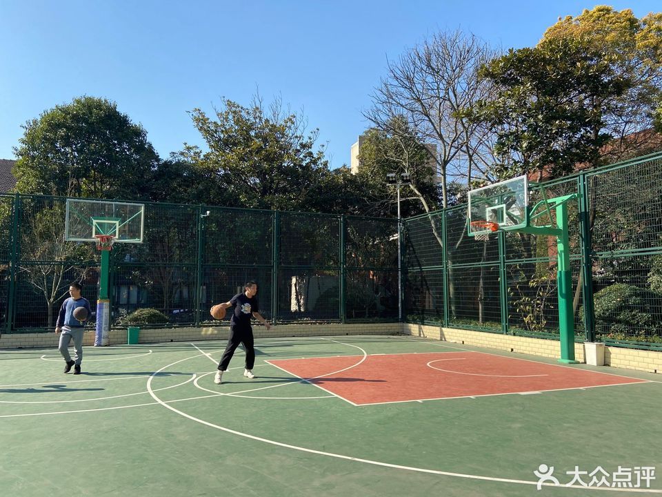 查看源深体育中心篮球场_360地图搜索结果列表