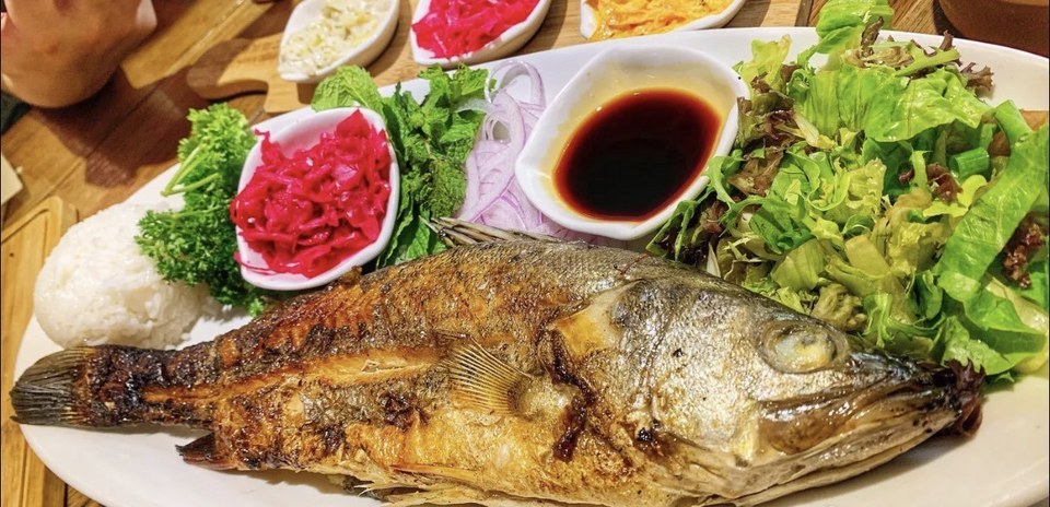 土耳其式烤鱼图片