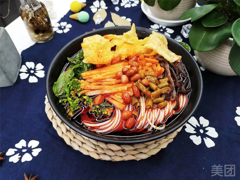 招牌螺蛳粉图片