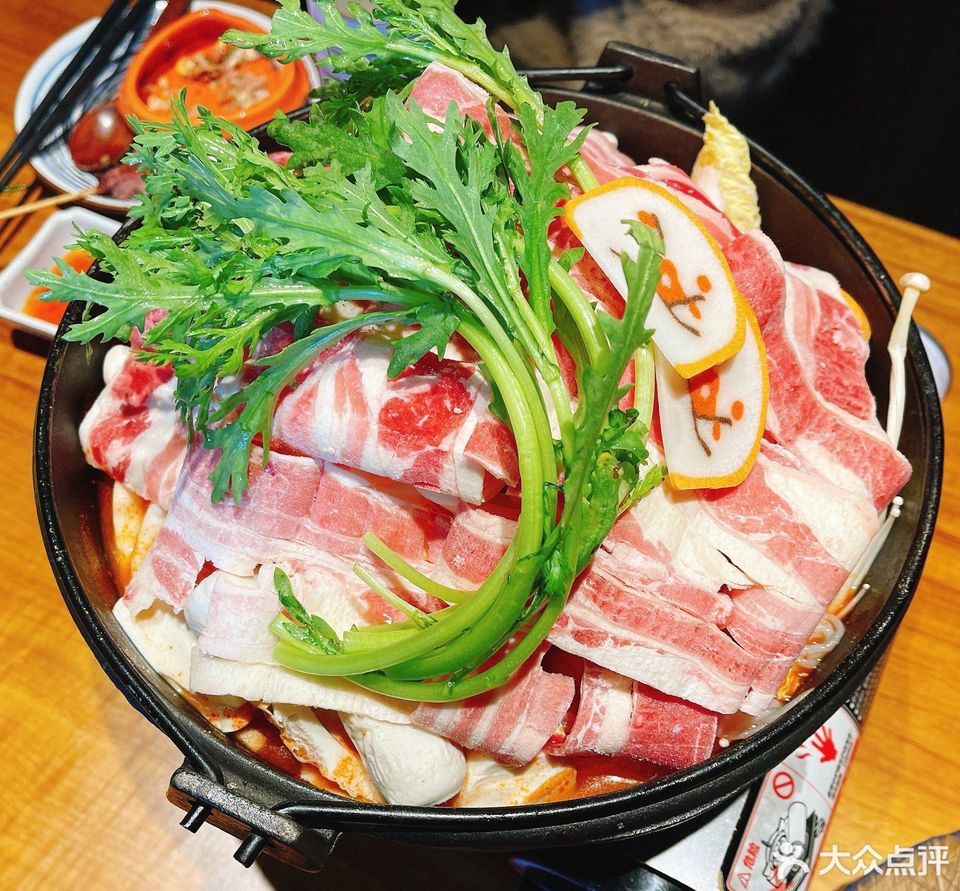 雪花肥牛寿喜锅图片