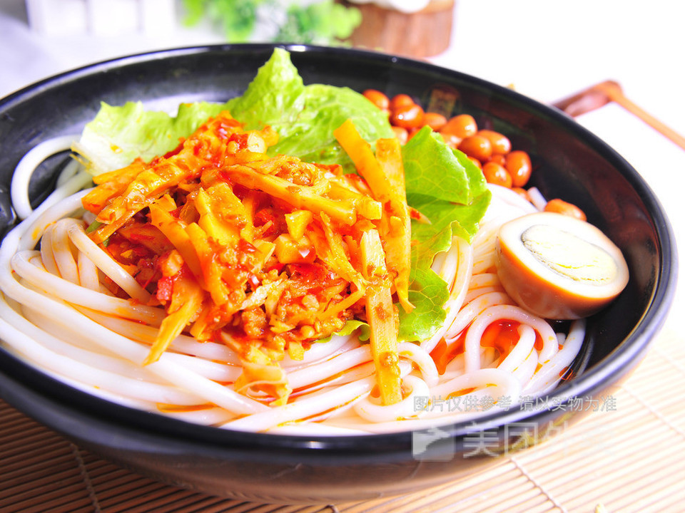 酸辣笋尖米粉图片