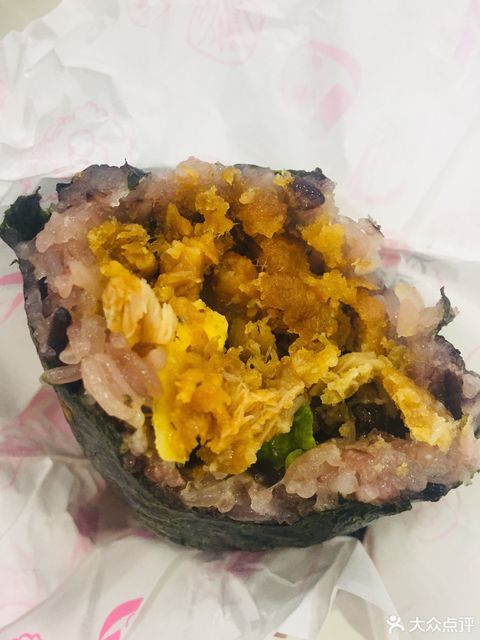 海苔鸡排饭团图片