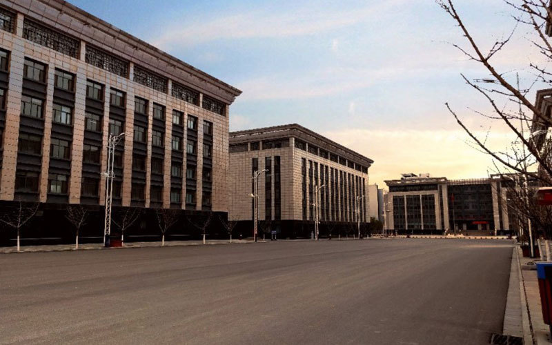 太原市 科教文化服务 高等教育/大学 > 太原工业学院-东区