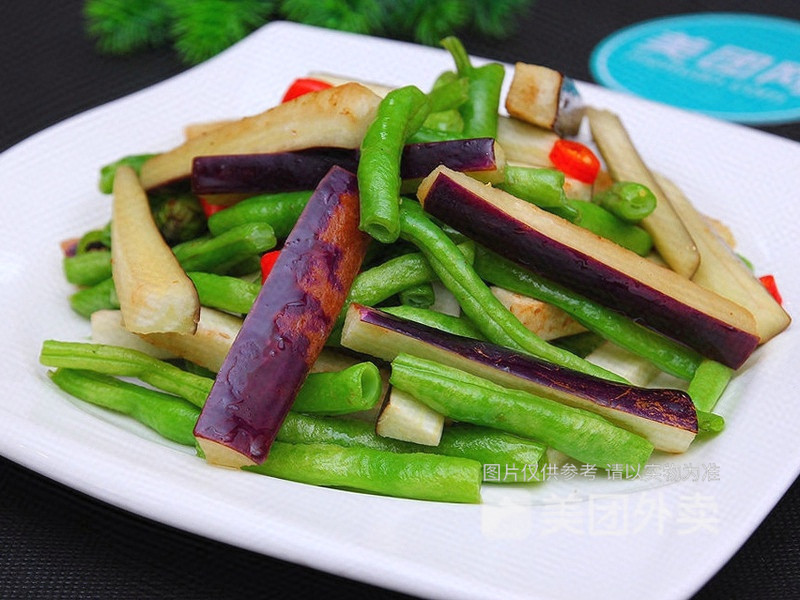 茄子豆角饭图片