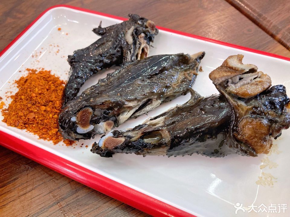 特色油卤鸡翅图片