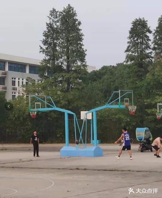 马鞍山职业技术学院大操场