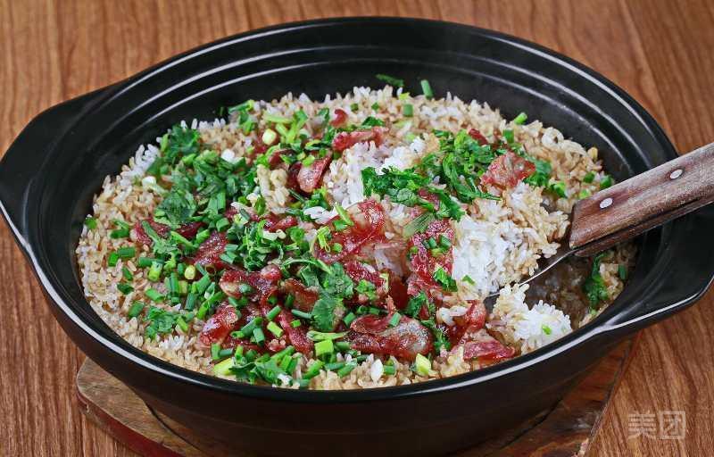 瓦煲腊味饭图片