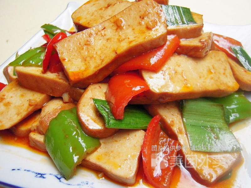 香干炒肉煲仔饭图片