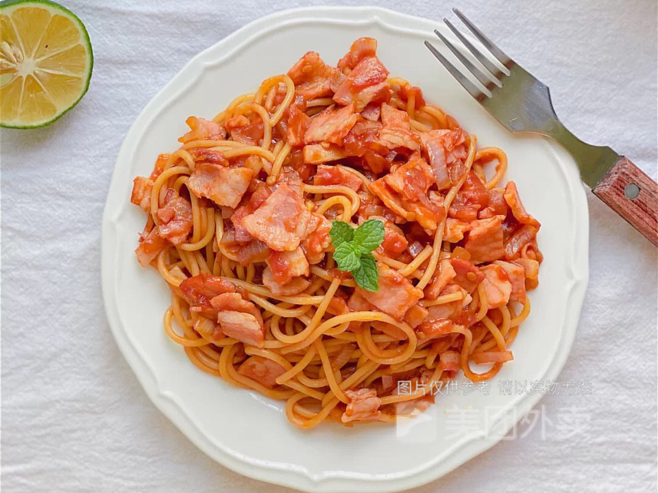 番茄培根玉米意面图片