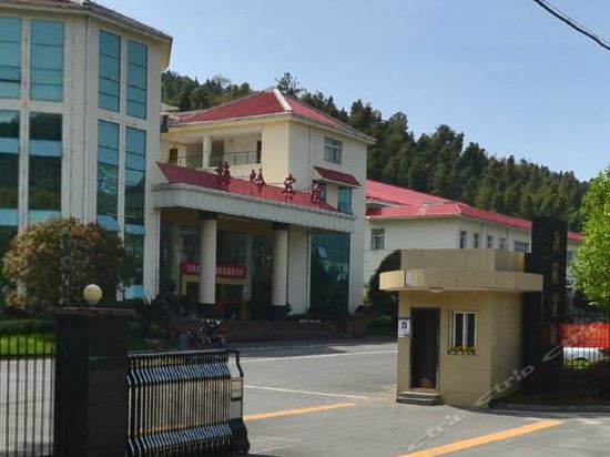 南昌市 住宿服务 酒店 > 梅岭宾馆