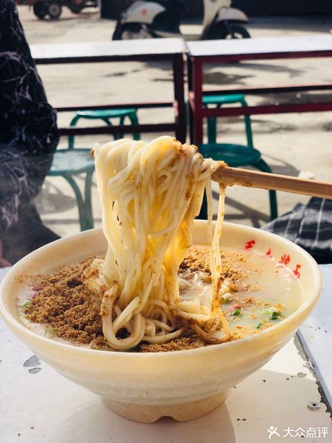 陈亮小酥肉烩面