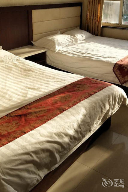 怎么去,怎么走,在哪,在哪里,在哪儿):辽阳市白塔区东大街怀王舞厅电话