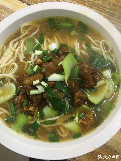 宁波市 餐饮服务 餐馆 快餐 > 奉化兄弟牛肉面推荐菜:分类:餐饮;快餐