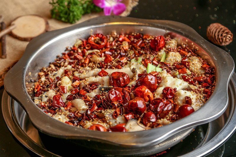 同鑫楼炝锅鱼西寨十字店