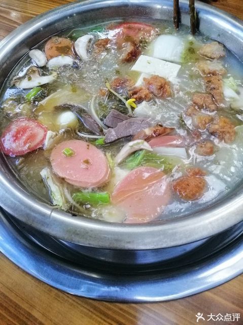 正宗富顺酸菜豆花火锅(北滨路店)