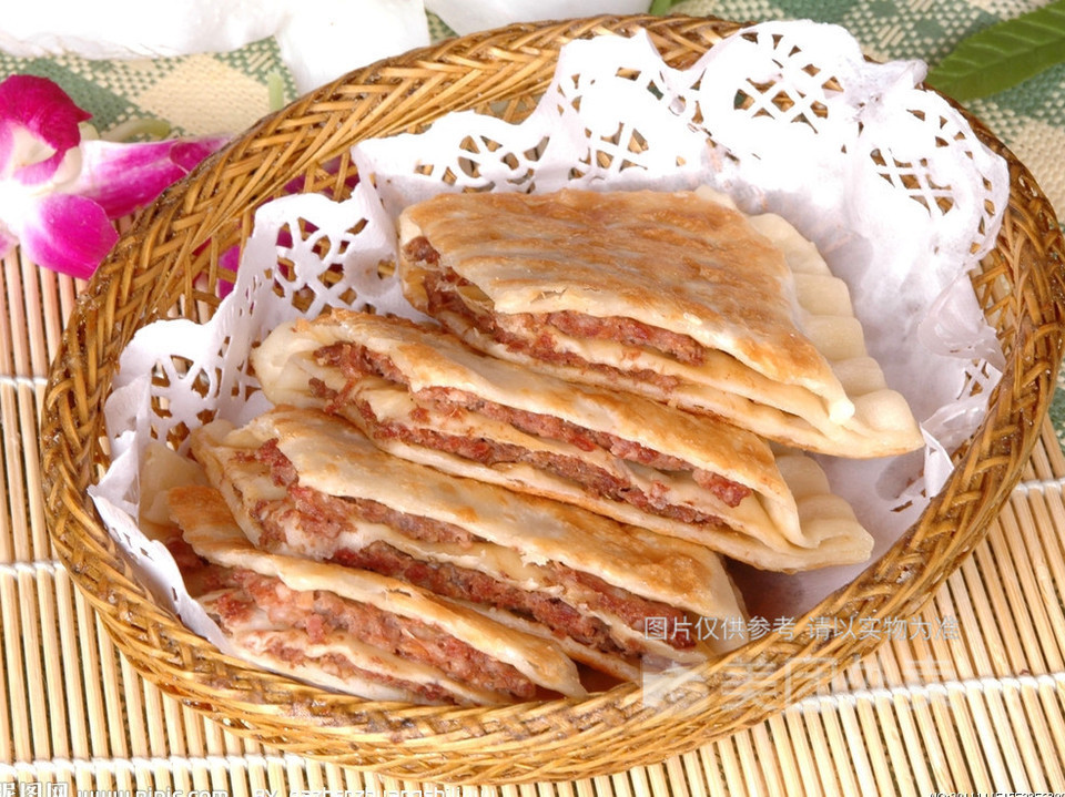 葱香牛肉饼图片