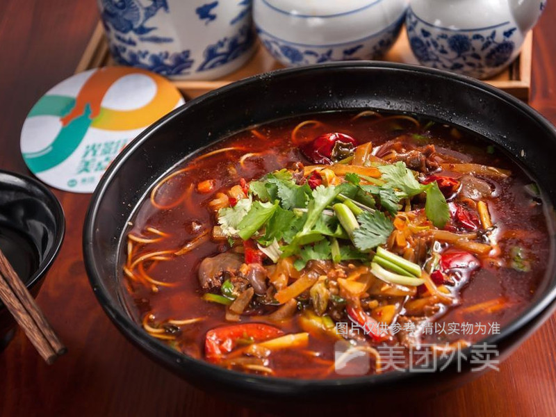 泡椒鸡杂酸辣粉图片