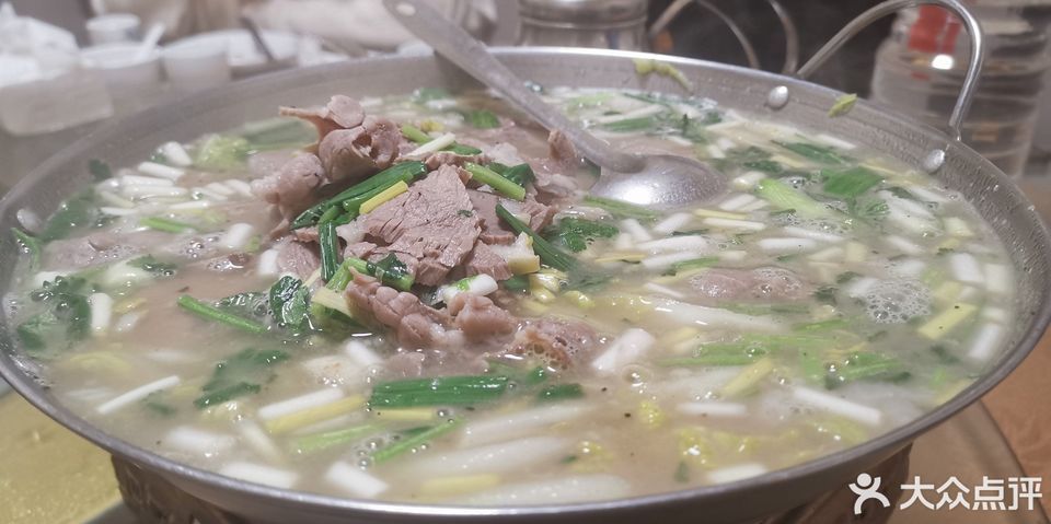 羊肉汤明炉图片