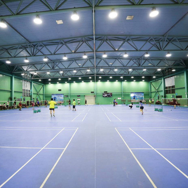              万科第五园羽毛球场