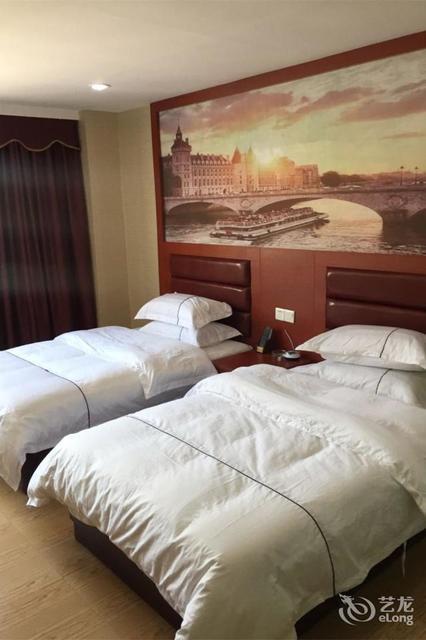 金鸿宾馆(江同东路店)