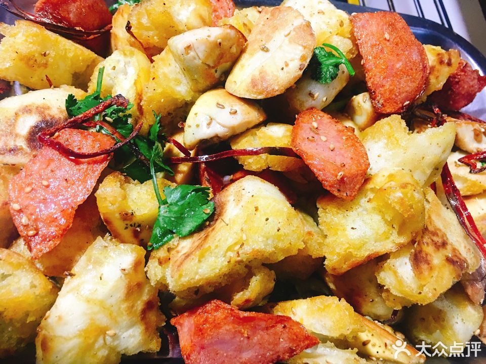 勃利地摊位于哈尔滨市依兰县牡丹家园5号楼门市附近 标签:餐馆餐饮