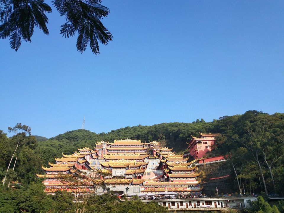 大岭山马山庙全景图片