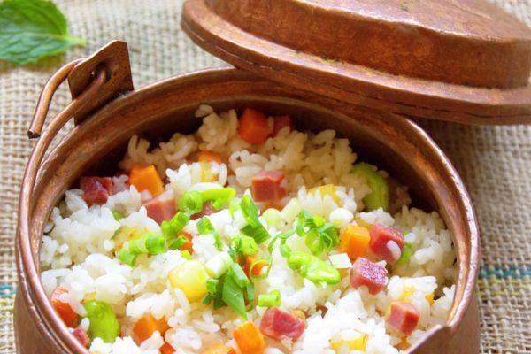 铜锅洋芋焖饭图片