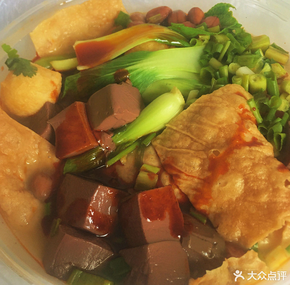 鸭血螺蛳粉图片