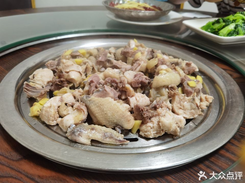 东江小厨位于河源市龙川县老隆镇下泡水东风西路中国石化对面 标签