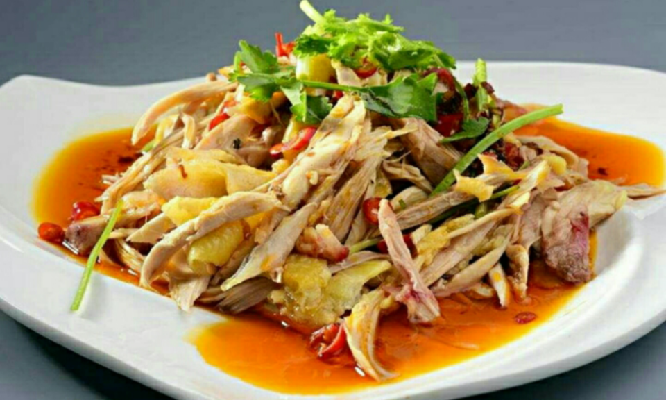 红油手撕鸡图片