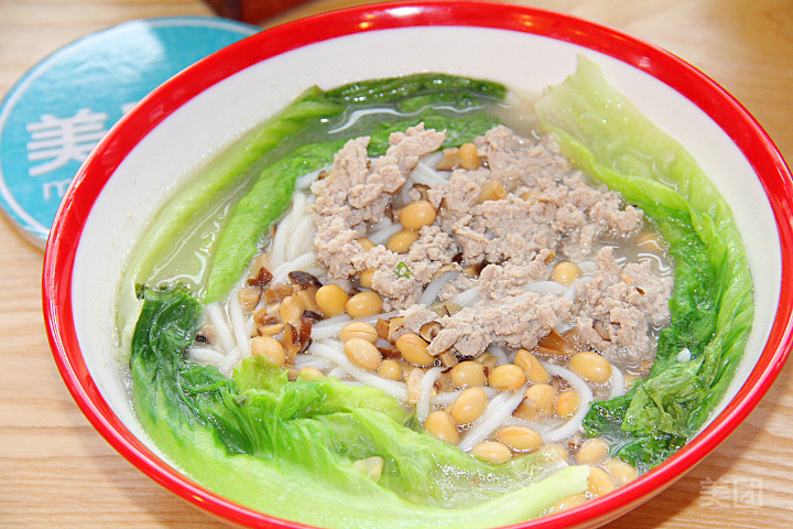 黄豆肉汤粉李可记桂林米粉推荐菜:李可记桂林米粉(远洋大信店)位于