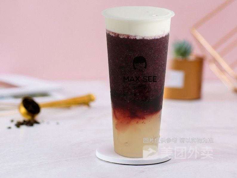 桑葚莓莓芝芝图片