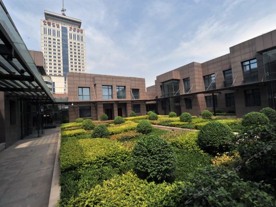 长庆宾馆(西安凤城五路地铁站店)