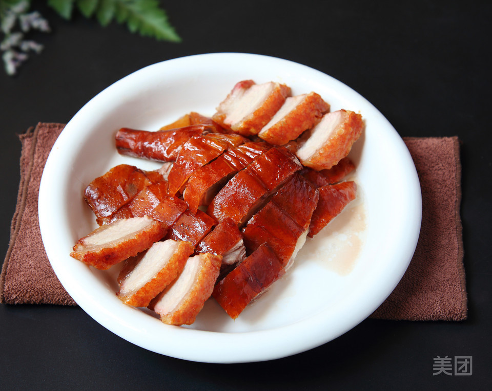 烧鹅拼烧腩仔图片