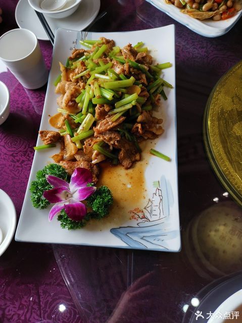 味道名厨位于新乡市辉县市百泉路 标签:餐馆中餐餐饮豫菜