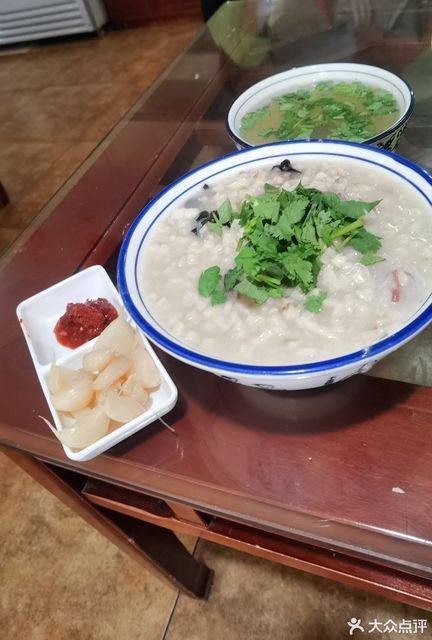 > 交斜盈盈水盆羊肉(大荔分店)推荐菜:分类:餐馆;羊肉;餐饮;中餐;快餐