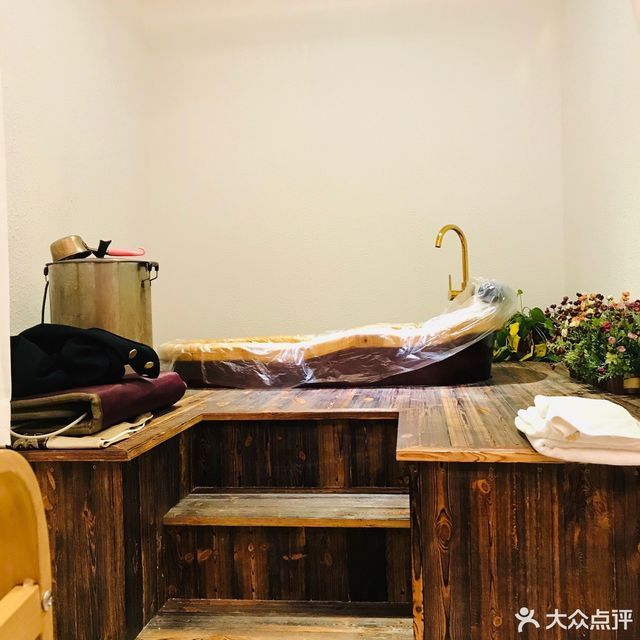 蔡敏敏专业美容机构泛歌国际美容沙龙邵阳店