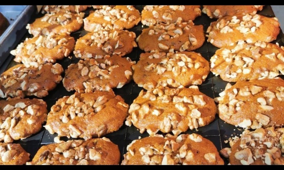 原味枣糕推荐菜:枣子坊(平桥店)位于台州市市府大道平桥小吃街14号