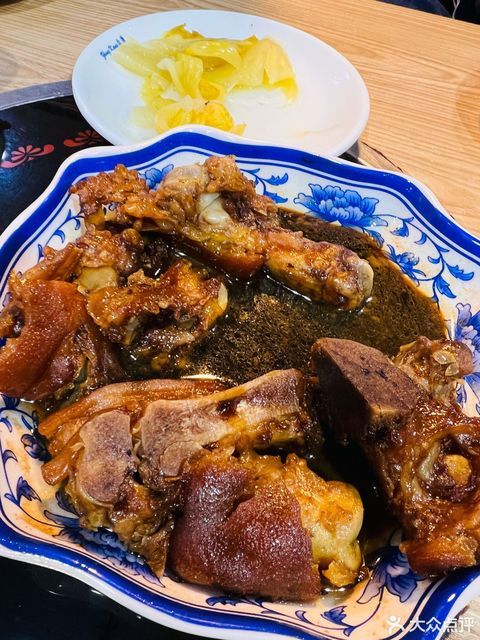 菜:生醃蝦蠔仔肉碎粥溼炒牛肉粿條分類:餐館;餐飲;小吃;中餐;小吃快餐