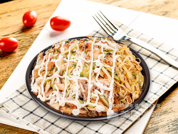 沙拉烤肉拌饭图片