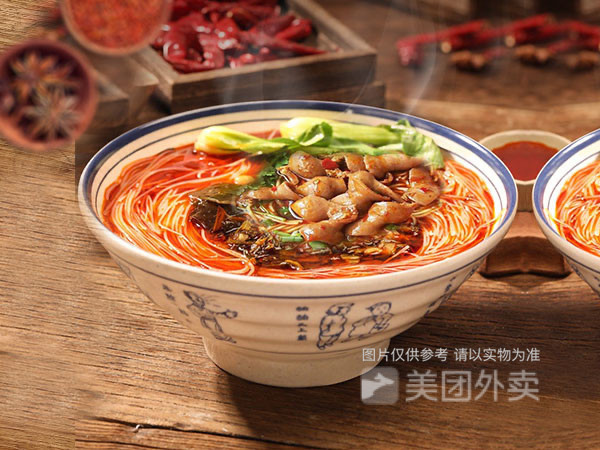 红油肥肠米粉图片